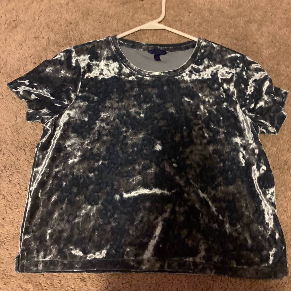 Aeropostale small, green, velvet tee.